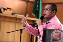 Rekaman pembicaraan bungkam terdakwa penerima suap