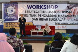 Proposal ke Kemenristek Dikti harus menarik dan sesuai panduan