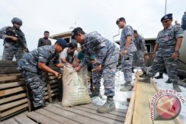 GAGALKAN PENYELUNDUPAN BERAS DAN GULA Page 1 Small