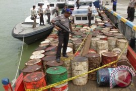 Polisi Aceh Selatan tangkap terduga penyalahgunaan minyak subsidi