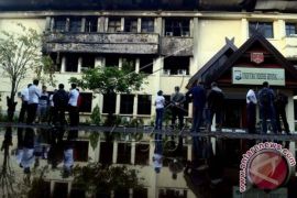 Polda Sulselbar terbakar hari pertama kapolda bertugas 