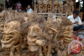 Pengrajin Buleleng Pasarkan Produk Lewat Medsos