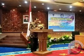 300 Peserta Ikuti Seminar Literasi Nasional 