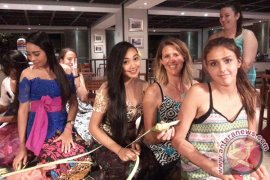 Ramada Encore Bali Seminyak Hosts Balinese Activity