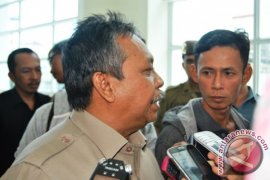 Gubernur Minta PNS Tingkatkan Kualitas Hadapi MEA