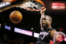 Wade Bawa Heat Paksa Hornets Ke Game 7