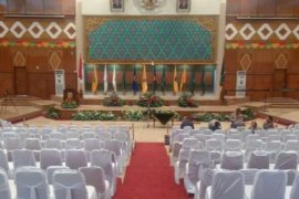 Sudah Berangkat dari Subuh, Warga Rohul Kecewa Pelantikan Suparman Ditunda