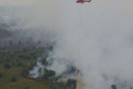 2 Helikopter Bom Air Kebakaran 2 Desa di Siak Kecil