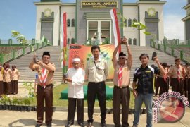 Adaro Bantu Seribu  Bibit Pohon 