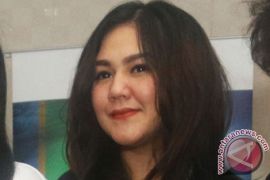 Sissy Priscillia curhat repotnya syuting bawa dua anak