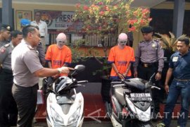Polres Ponorogo Tangkap Dua Begal Bersenjata