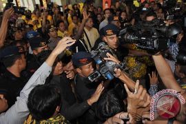 Munaslub Golkar Ricuh