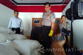 Polres Bondowoso Ungkap Pelaku Gula Oplosan