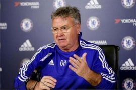 Hiddink jadi Penasihat Chelsea Musim Depan