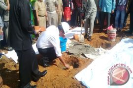 Gubernur Kepri Letakkan Batu Pertama Rusunawa UMRAH