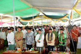 PEMKAB LAMPUNG TENGAH GELAR ISTIGHAZAH QUBRO Page 1 Small