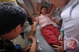 Usai makan nasi kotak, puluhan warga keracunan