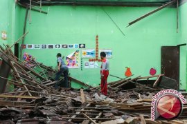 Seorang Peserta Seminar Tewas Akibat Tertimpa Atap