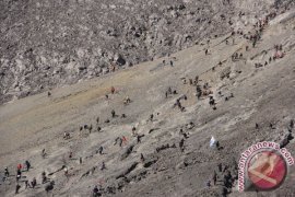 Jelang Puasa, Pendaki Keindahan Puncak Merapi Meningkat
