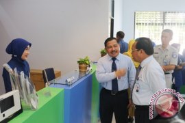 Bank Kalsel Lengkapi Teknologi Dukung Gerakan Nontunai 