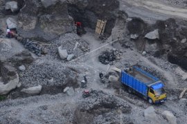 Penambang Pasir Merapi Tewas Tertimbun Longsor 