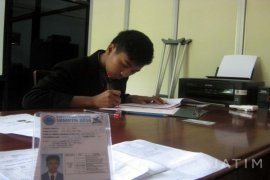 Dua Peserta Difabel Ikuti Ujian SBMPTN di Unej