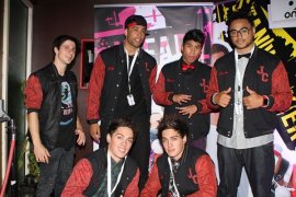 Boysband Australia "Justice Crew" promosikan Indonesia Page 1 Small