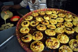 Rekomendasi oleh-oleh Lebaran yang cocok dibawa saat mudik