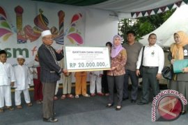 BSM Berikan Bantuan Kepada  100 Anak Yatim