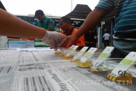 BNN Kabupaten Kediri Lakukan Tes Urine di Terminal Pare