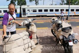 Paket Tertunda Dampak Banjir