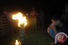 "Bakar Gunung" Semarakkan Takbiran di Bengkulu 