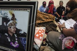 Teten Masduki: Pimpinan KPU Tetap Kompak