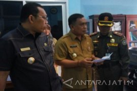 Bupati dan Wabup Situbondo Temukan 15 PNS Bolos