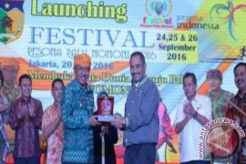 Festival Palu Nomoni Buat Prasasti Tiga Bahasa