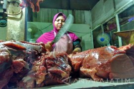Pedagang Bojonegoro Berencana Naikkan Harga Daging Sapi