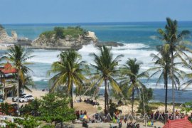 Potensi Wisata Pantai Klayar