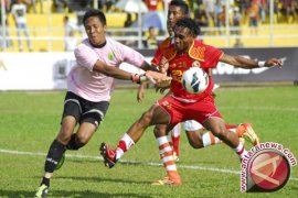 Semen Padang FC Tundukkan Persib 4-0  