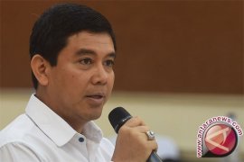 Menpan minta pemda tunda rekrut CPNS baru