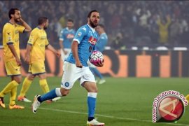 Juventus rekrut Higuain dengan transfer 90 juta euro