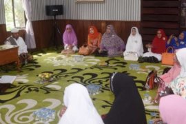 PKK Inhil Dan GOW Inhil Gelar pengajian Rutin