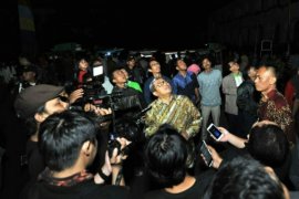 Gubernur Aher Saksikan Galaksi Bima Sakti