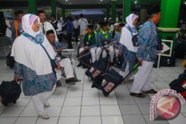 Jamaah Calon Haji Sawahlunto Bergabung ke Kloter V
