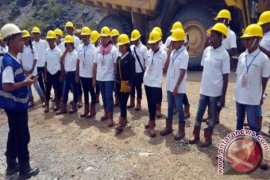 BUMN-Pengalaman Siswa Papua Selama di Sumbar