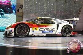 CR-Z Mugen curi perhatian pengunjung booth Honda