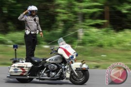Polisi Latihan Mengendarai Moge