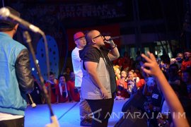 Penampilan Saykoji Tutup Petra Parade 2016