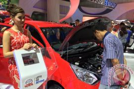 Mesin Dual VVT-i Calya bikin penasaran pengunjung booth Toyota