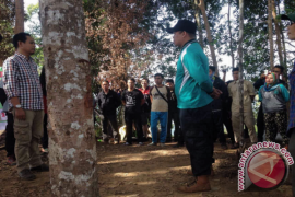 Suhari Pane Pimpin Upacara di Hadabuan Hill