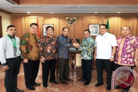 Direksi BPJSTK Temui Gubernur dan Pangdam Pattimura